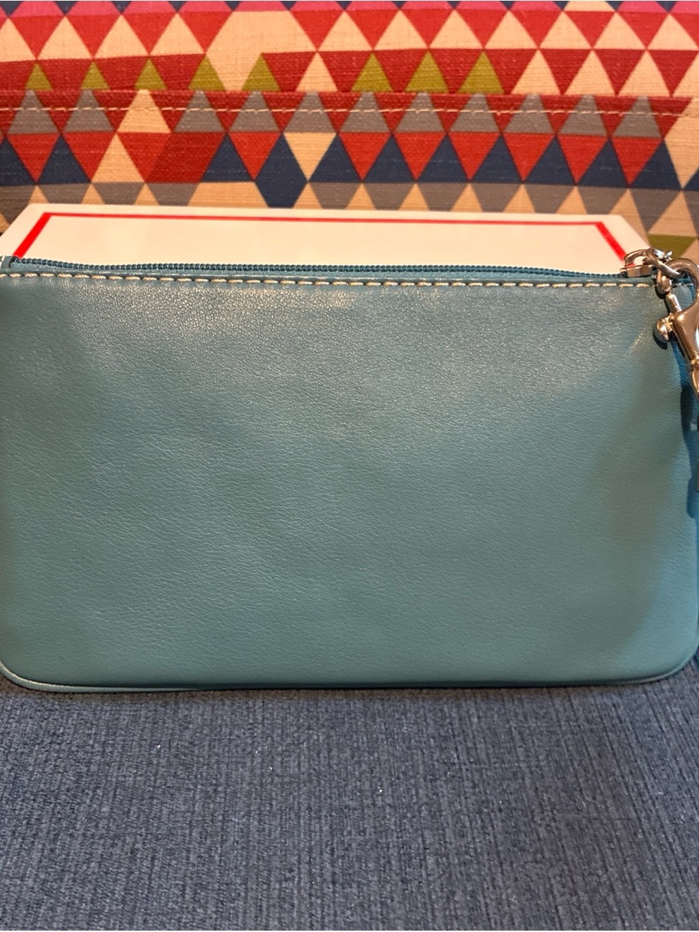 Coach vintage Hampton large leather wristlet in turquoise NWT F40873 - Picture 3 of 8